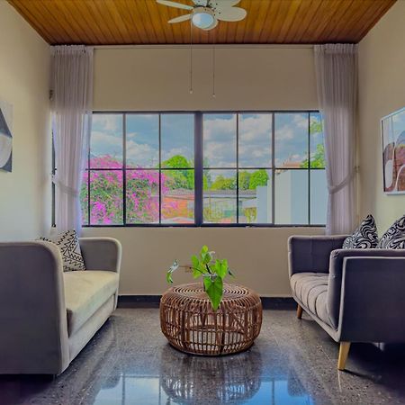 סאן סלבדור Cardedeu Suites מראה חיצוני תמונה