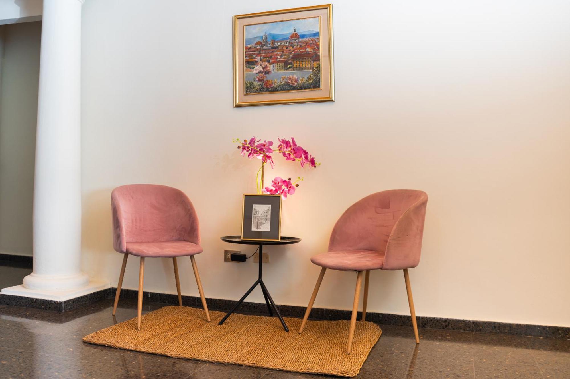 סאן סלבדור Cardedeu Suites מראה חיצוני תמונה