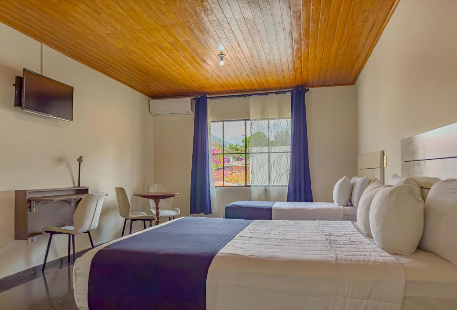 סאן סלבדור Cardedeu Suites מראה חיצוני תמונה